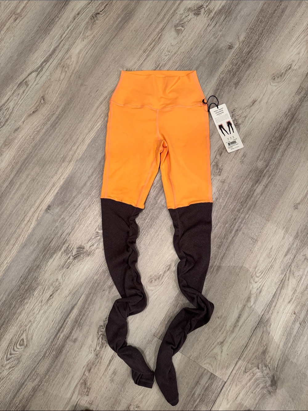 ALO Yoga Two-Tone Goddess Leggings size XXS